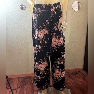 Women’s wide leg floral pants